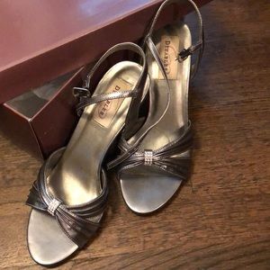 Silver/grayish “Dyeables” heels